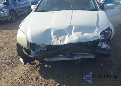 2011 Mitsubishi Galant Es/Se z USA, uszkodzony, nr VIN 4A32B3FF6BE013659